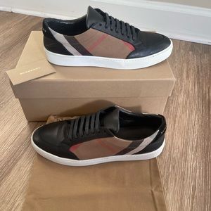 Burberry Salmond Sneakers